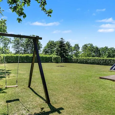 Holiday home Troen - 400m From The Sea By Interhome *